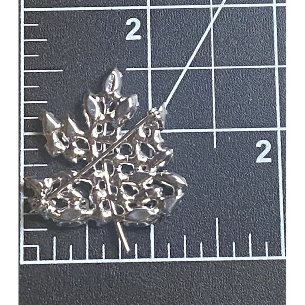 Vtg B David Brooch Silver Tone Brilliant Aurora Borealis Figural Leaf Signed - Picture 7 of 7